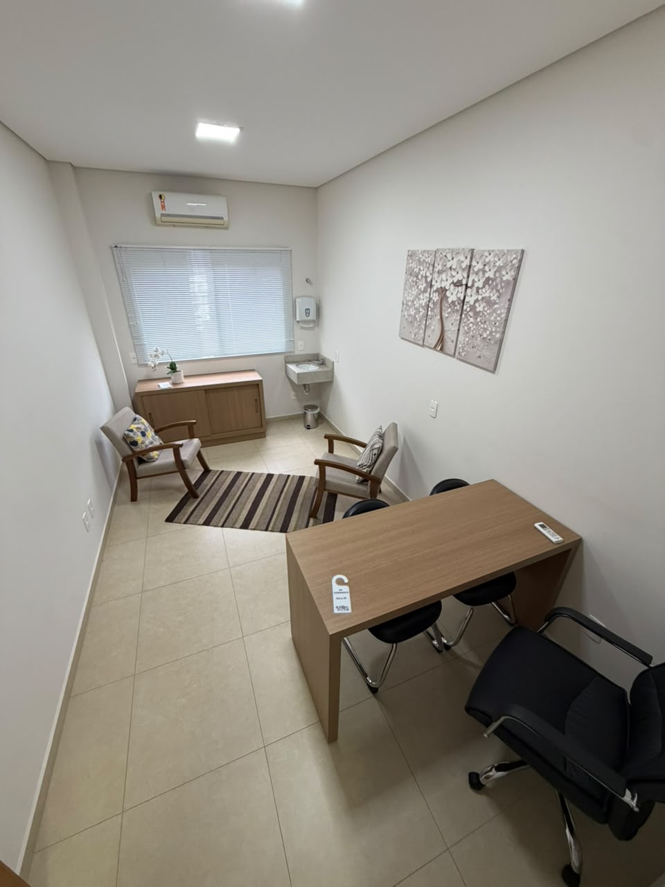 Sala de atendimento da Clínica Revita vista de cima